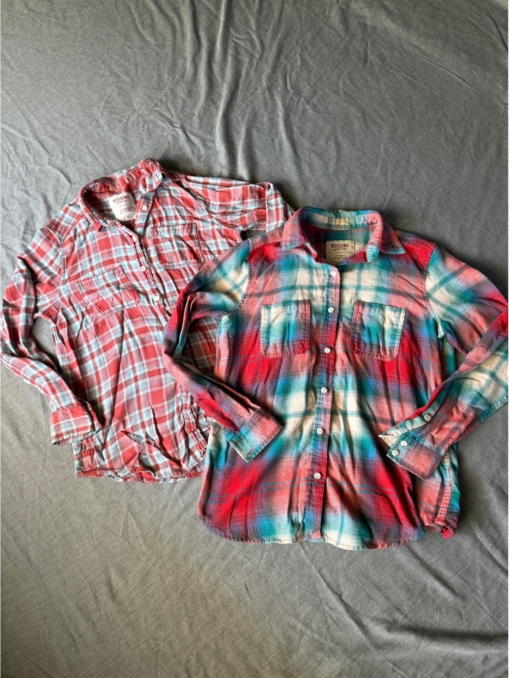 Mossimo Flannel Shirt Womens S Red Plaid Long Sleeve Button Up Boyfriend Fit